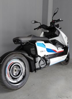 BMW CE 04 - 4
