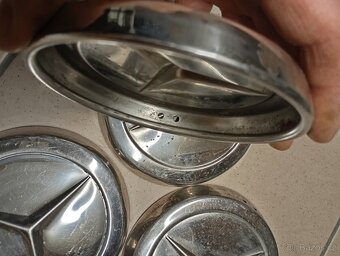 Středové pokličky kol, centrální disky na Mercedes - 4