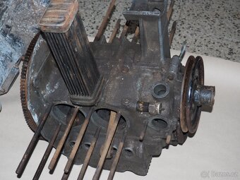 VW Brouk Käfer - motor a další ND - 4