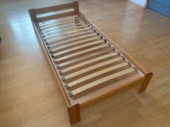 Dřevěná postel z přírodní borovice - barva olše 90x200 A - 4