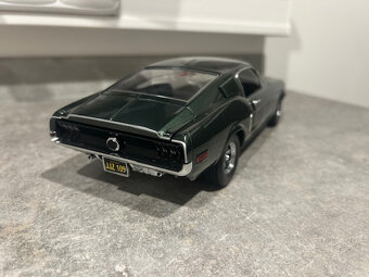 Ford Mustang GT Bullit, 1968, měřítko 1:18, GreenLight - 4