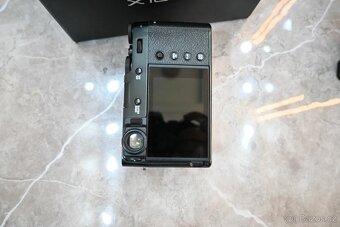 FUJIFILM X100V - 4