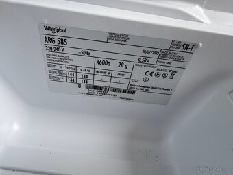 Vestavěná lednice Whirpool ARG 585 - 4