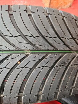 235/40R20 96W XL Lateral Force 4S UNIGRIP - 4