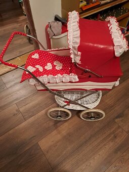 Kočárek pro panenky - 4