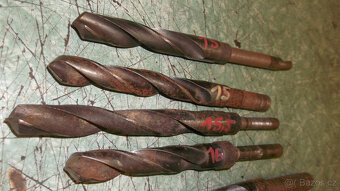 vrtáky / kov   20 ks - 4