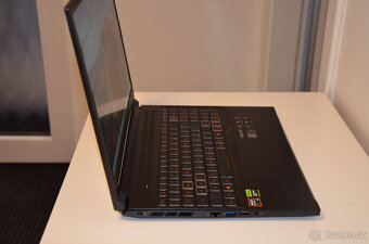 Acer Nitro V16 AI Ryzen9/32GB/SSD 1TB/RTX 5070 - 4