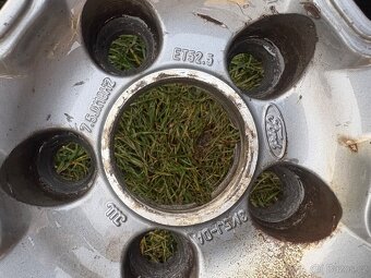 5x108 18” Ford - 4