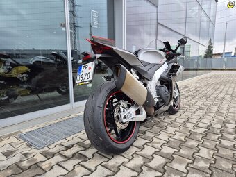Aprilia RSV4 RR - 4
