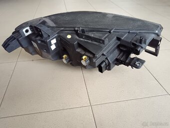 Levé přední světlo VW ID 3 full led - 4