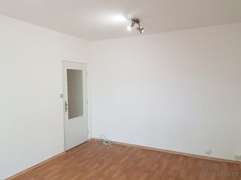 Pronajmu byt 1+1 ve Veselí nad Moravou - 4