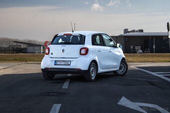 Smart EQ forfour Hatchback - 4