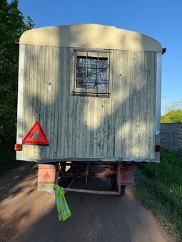 Maringotka 8m x 2,4m tovární výroby - 4