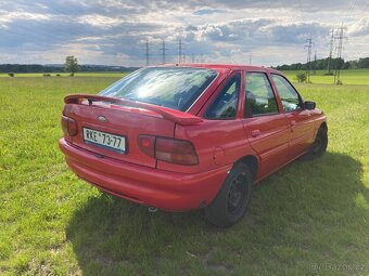 Ford Escort + LPG - 4
