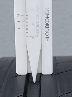 Pěkné letní pneu Michelin 255/50/19 , 235/55/19 vzorek 7mm - 4