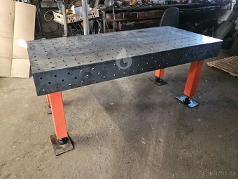 3D Svařovací stůl 2000x900x180mm, síla 10mm, systém 16 - 4