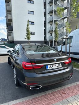 BMW 740d - 4