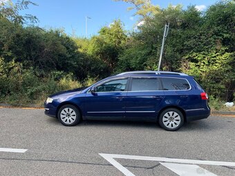 Volkswagen Passat B6 - 4