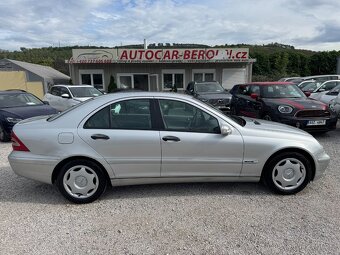 Mercedes-Benz C 220 CDI W203 156t km Nové v ČR 1.majitel - 4