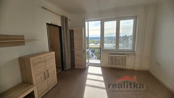 Pronájem zařízeného bytu 2+1, 50m2 s balkónem, Opava, ul. Ol - 4