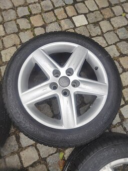 Prodám orig alu 17 AUDI 5x112 ET 45 zimní pneu - 4
