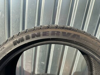 Sada zimních pneu 245/35 R20 Minerva Frostrack UHP - 4