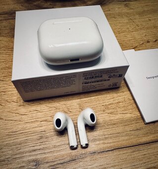 Apple AirPods 3 generace - 4