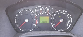 Prodám Ford Fusion - 4