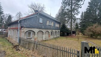 Prodej rodinného domu 435 m2 na pozemku o velikosti 1 790 m2 - 4