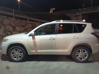 TOYOTA RAV4 - 4