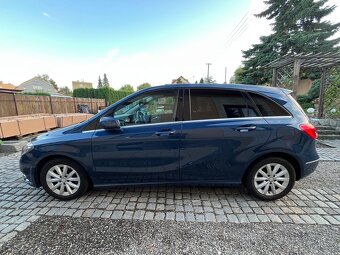 Mercedes Benz B180 - 4