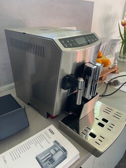 Kávovar DēLonghi PrimaDonna Evo S - 4