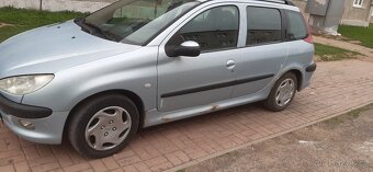 Peugeot - 4