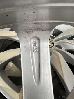 ALU KOLA 17” VW, MICHELIN 205/50 R17 - 4