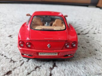 Ferrari 550 Maranello 1:18 - Maisto - 4
