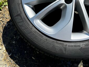 Alu kola, disky r17 5x114,3 Renault 215/50 - 4