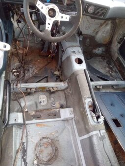 BMW e28 kastle a dily - 4