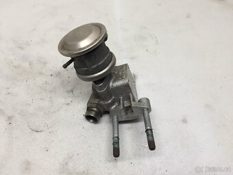 VW GOLF 4 1.6 74KW - EGR VENTIL 06A 131 229 / 06A 131 166 - 4