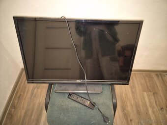 věci z chaty SVĚTLA, TV, VĚTRACÍ MŘÍŽKA BÍLÁ, HEVER PANENKA - 4