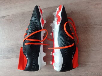 Nové kopačky Adidas Predator sock FG (vel 10,5 /45,3) - 4