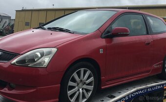 Ozdobný lem ( PLAST ) bočního práhu na Honda Civic 7G - 4