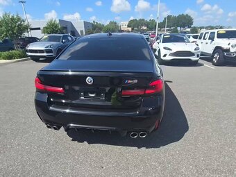 BMW M5 2023 - 4