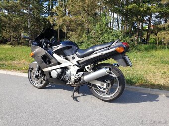 Kawasaki ZZR 600 - 4