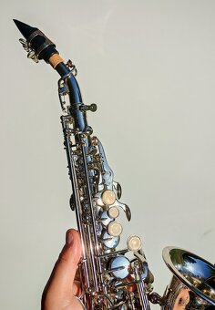 Zahnutý sopránový saxofon Slade - 4