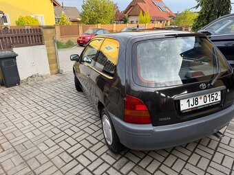 Toyota Starlet benzín 1996 - málo jetá - 4