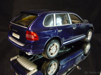 Porsche Cayenne S Maisto 1/18 - 4
