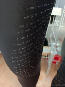 Dámské jezdecké legíny HKM grip, 36/38, super stav - 4