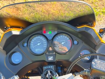 Honda CBF1000 - 4