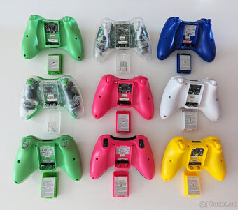 Barevné ovladače Xbox 360 - jako nové, Praha - 4