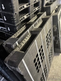 Pevnostní kontejnerové plastové palety ENDUR i7.2, 114x114 - 4